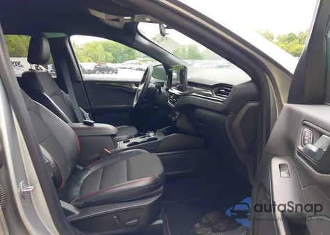 2023 Ford Escape St-Line Select z USA, uszkodzony, nr VIN 1FMCU9NA4PUB17635